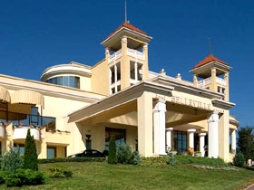 Photo of Zelenika Hotel in Duni, Bulgaria