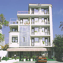 Hotel - White house